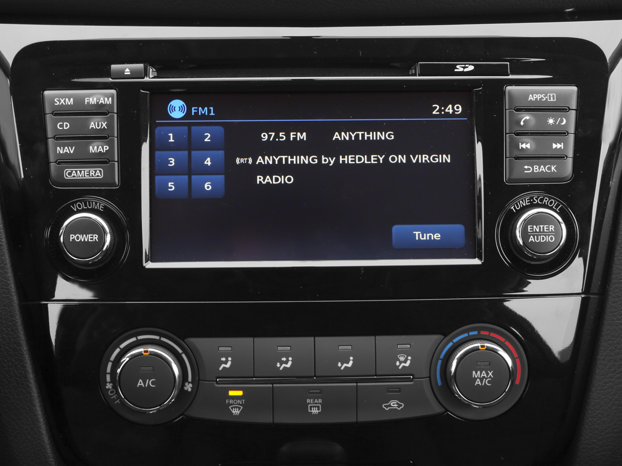 2016 Nissan Rogue SV photo 2