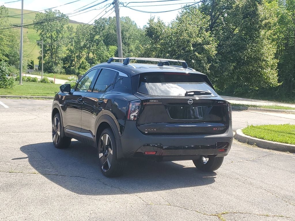 2025 Nissan Kicks SR