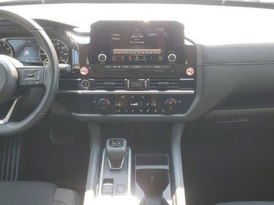 2024 Nissan Pathfinder SV