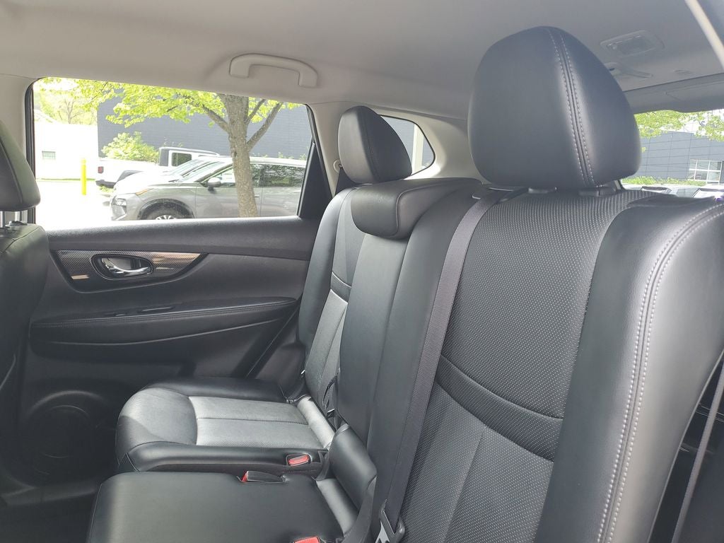 2017 Nissan Rogue SL