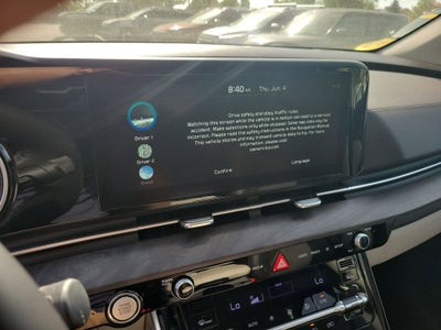 2024 Kia Carnival EX