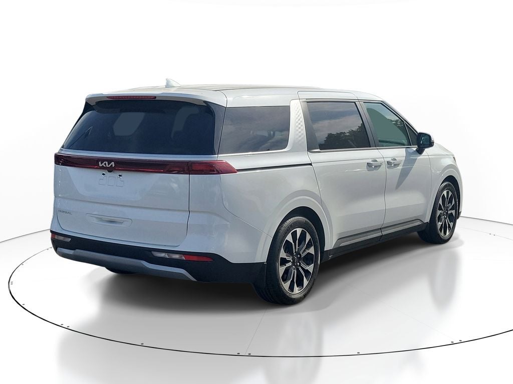 2024 Kia Carnival EX