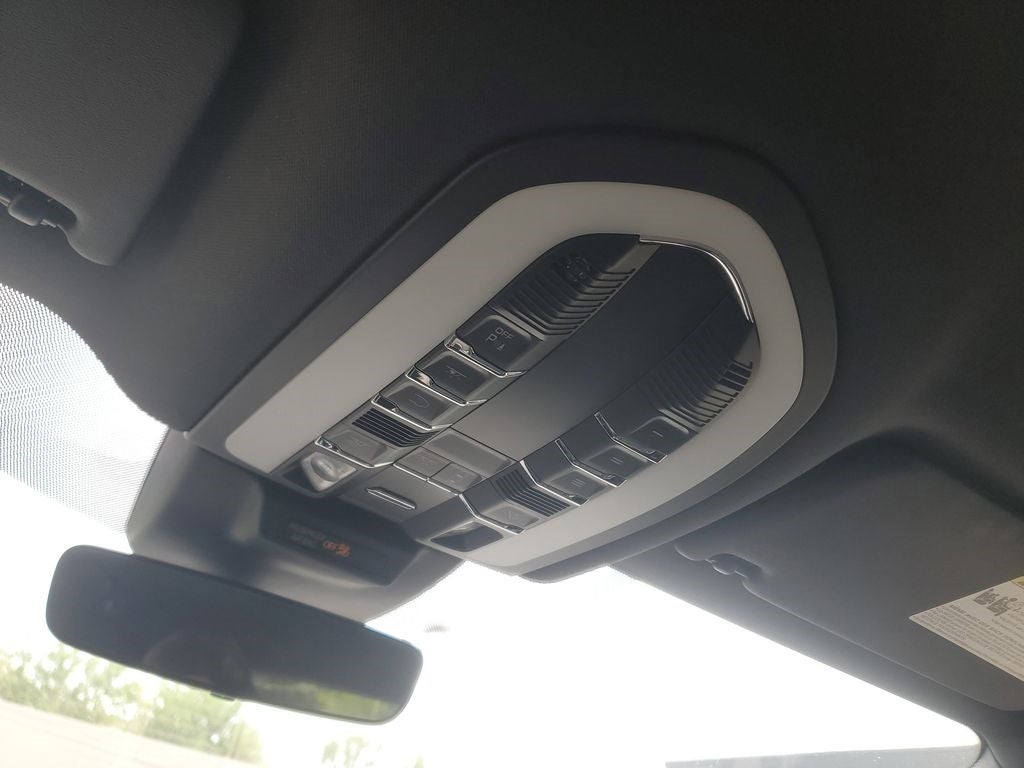 2022 Porsche Macan S