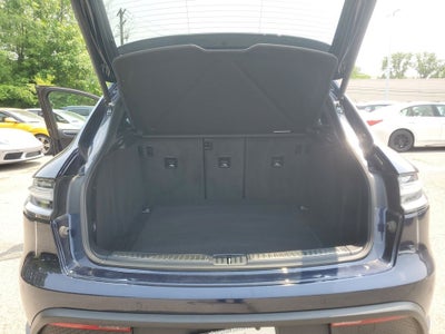 2022 Porsche Macan S