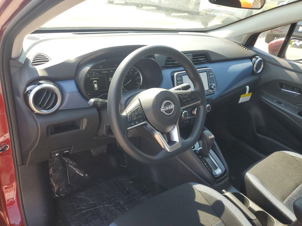 2025 Nissan Versa SV