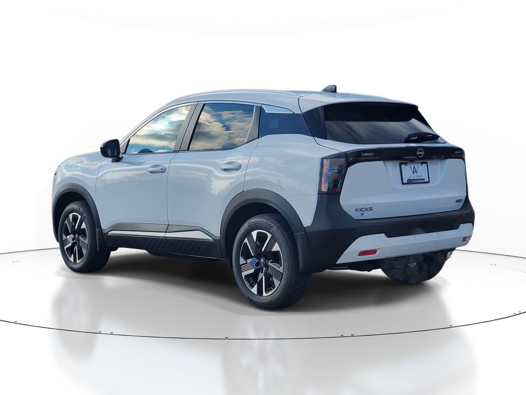 2026 Nissan Kicks SV