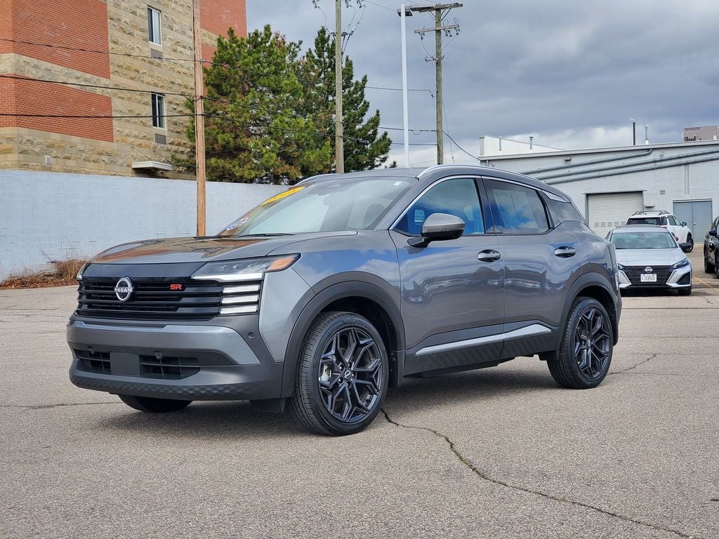 2025 Nissan Kicks SR