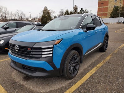 2025 Nissan Kicks SR