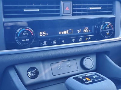 2026 Nissan Rogue SV