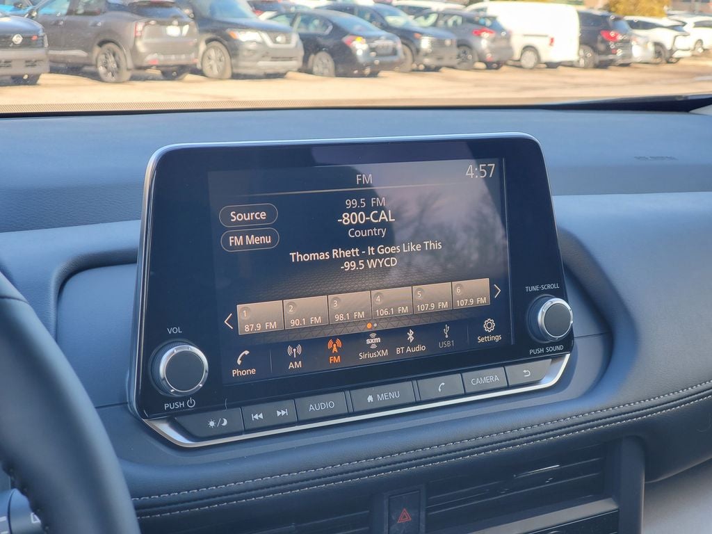 2026 Nissan Rogue SV