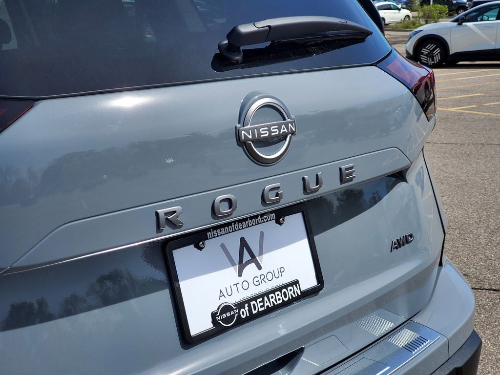 2026 Nissan Rogue SV