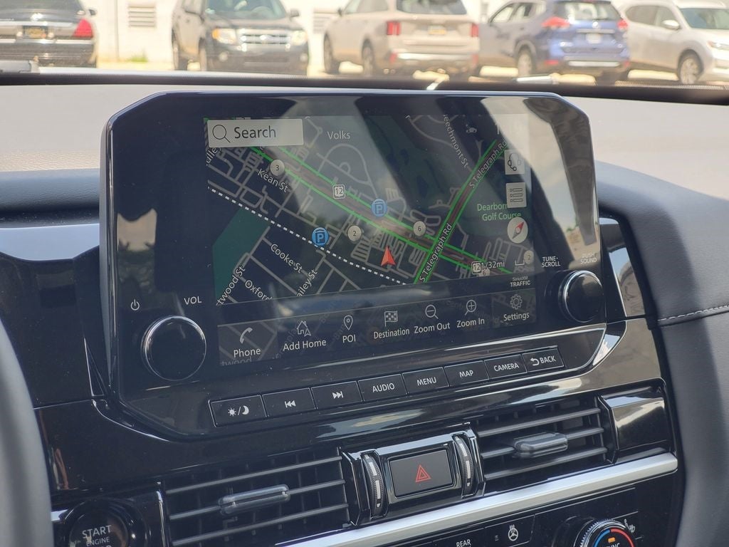 2025 Nissan Pathfinder SL