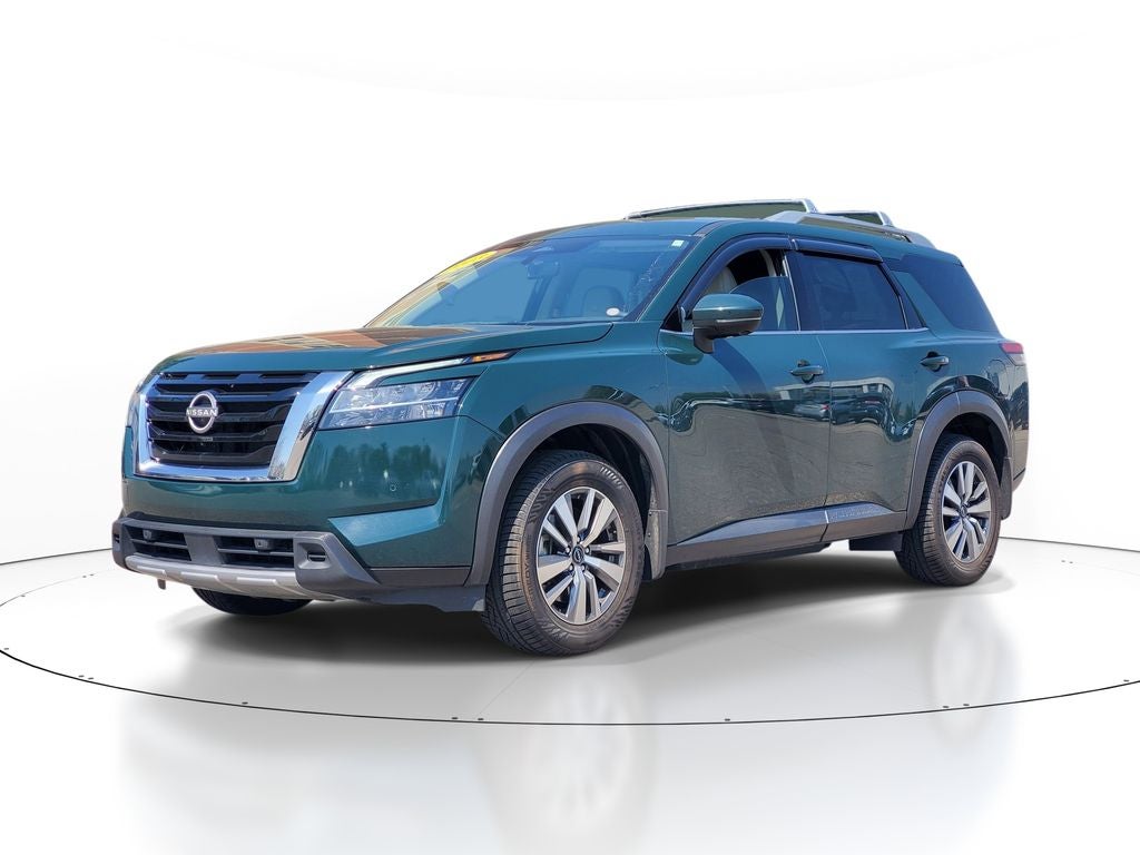2023 Nissan Pathfinder SL