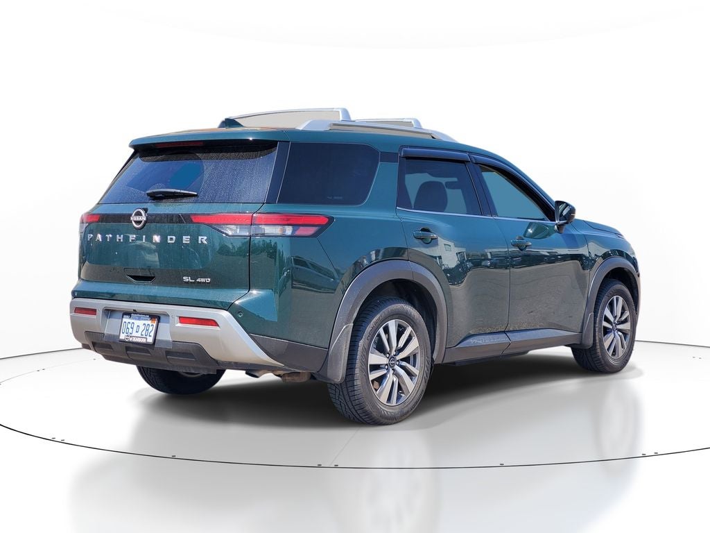 2023 Nissan Pathfinder SL