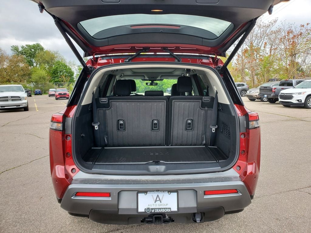 2026 Nissan Pathfinder Platinum