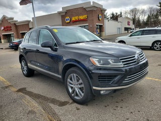 2016 Volkswagen Touareg Lux