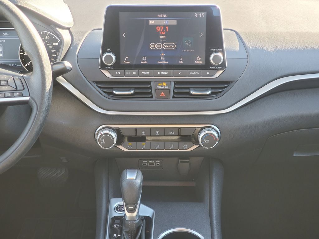 2022 Nissan Altima 2.5 SV