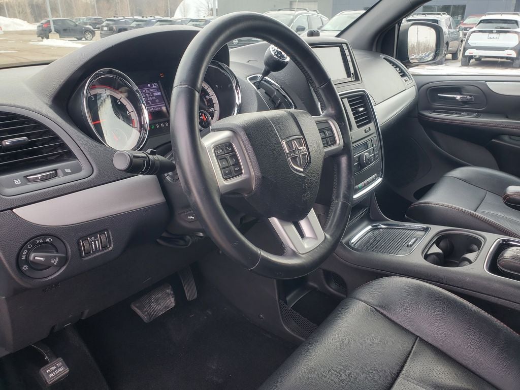 2014 Dodge Grand Caravan R/T