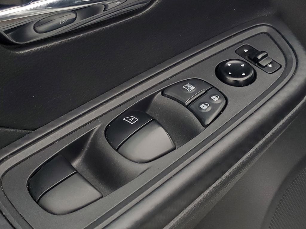 2023 Nissan Versa SV