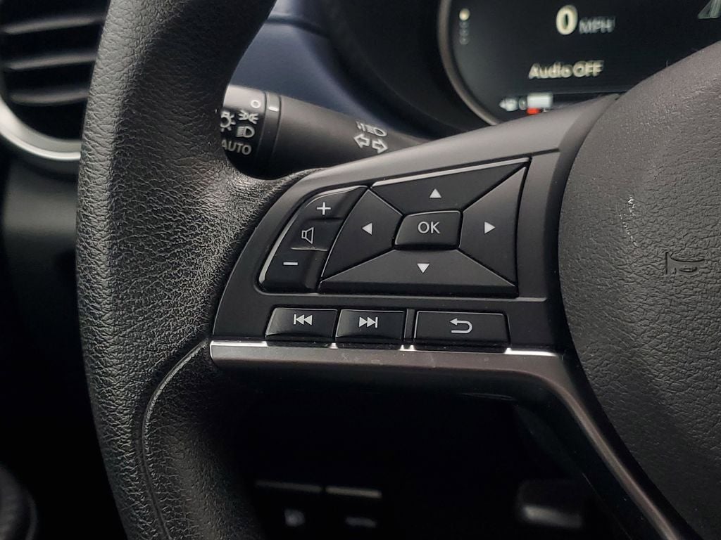 2023 Nissan Versa SV