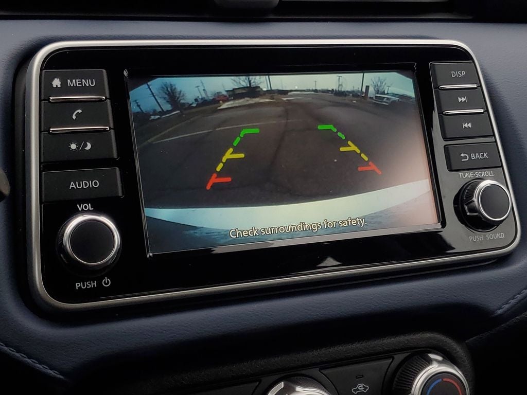 2023 Nissan Versa SV