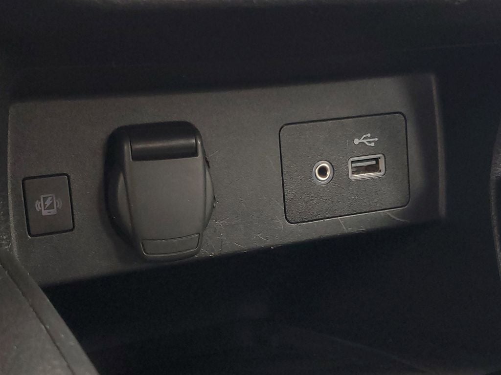 2023 Nissan Versa SV