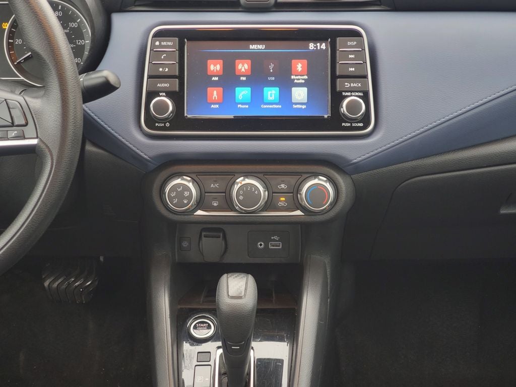 2023 Nissan Versa SV