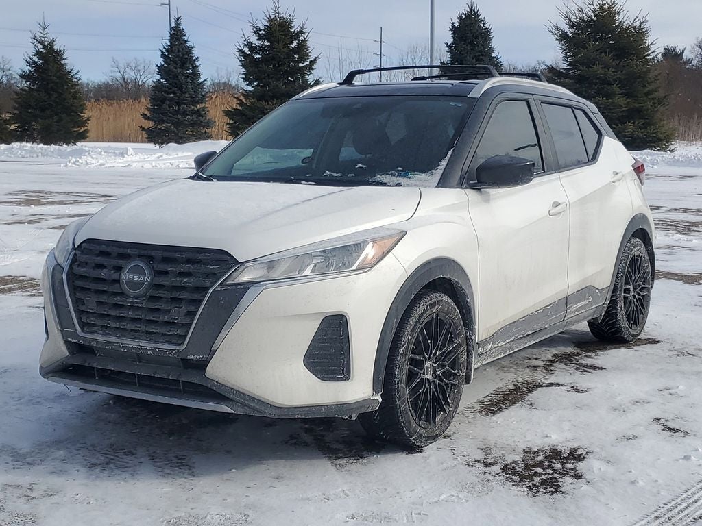 2022 Nissan Kicks SV