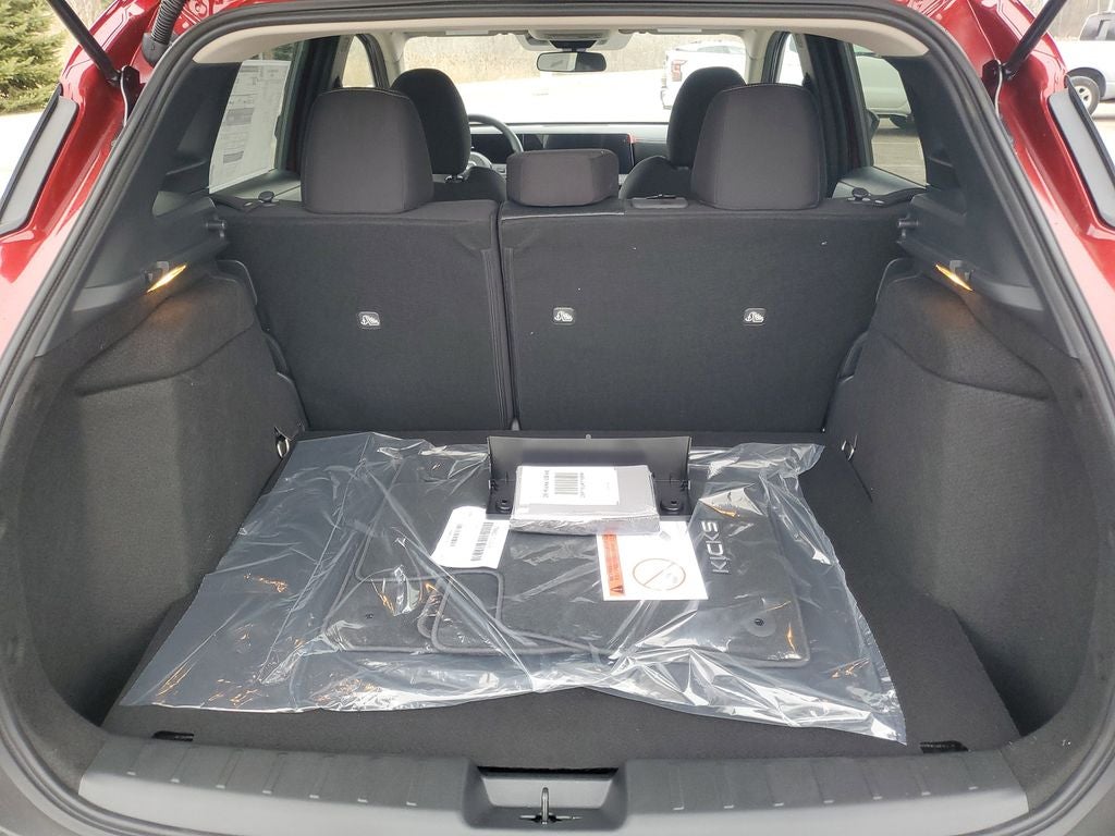 2026 Nissan Kicks SV