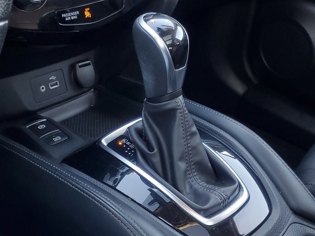 2020 Nissan Rogue SL