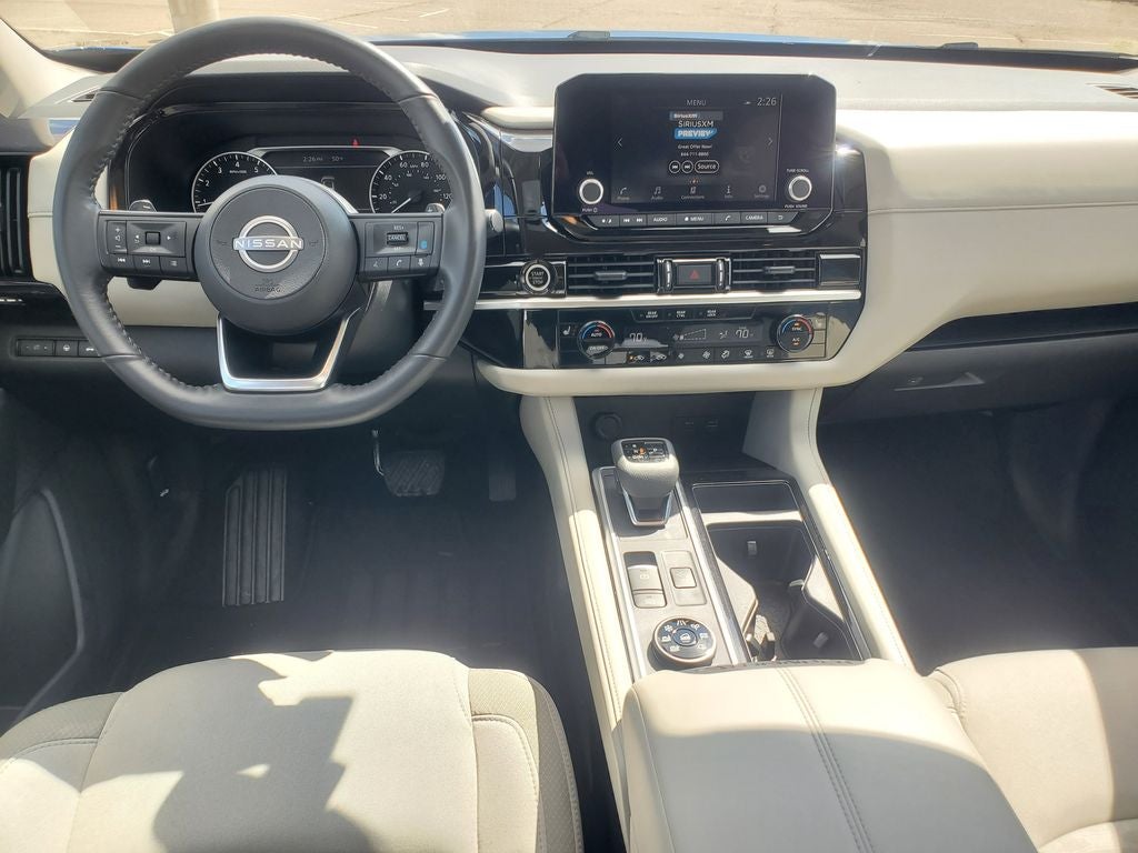 2024 Nissan Pathfinder SV