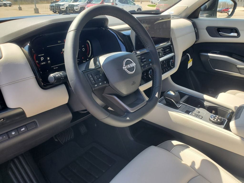 2026 Nissan Pathfinder SL