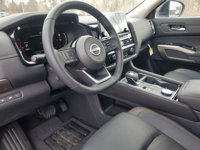 2025 Nissan Pathfinder Platinum