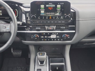 2025 Nissan Pathfinder Platinum