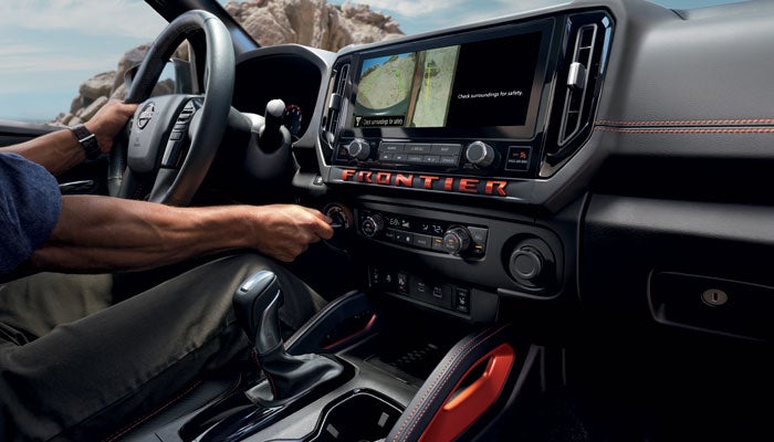 Nissan of Macomb in Clinton Township MI