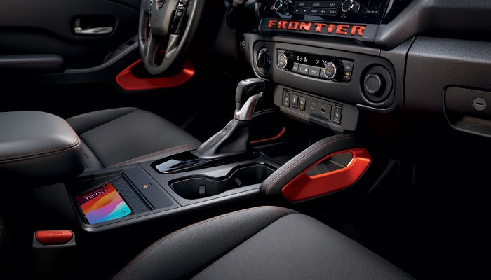 Nissan of Macomb in Clinton Township MI