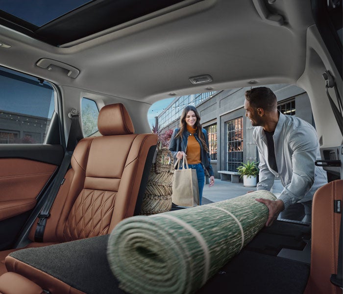 Nissan of Macomb in Clinton Township MI