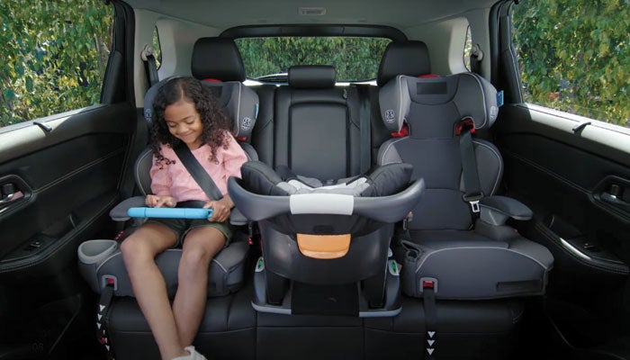 Nissan of Macomb in Clinton Township MI