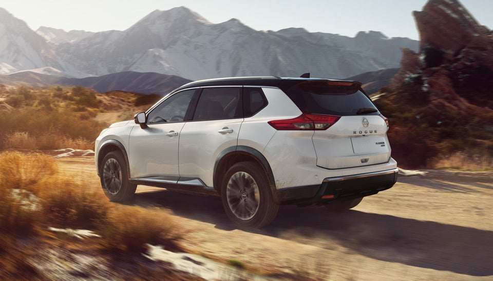 Nissan of Macomb in Clinton Township MI