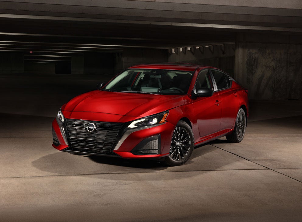 Nissan of Macomb in Clinton Township MI