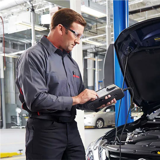 Nissan of Macomb in Clinton Township MI