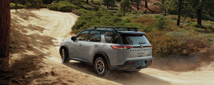 Nissan of Macomb in Clinton Township MI