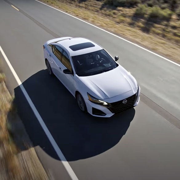 Nissan of Macomb in Clinton Township MI