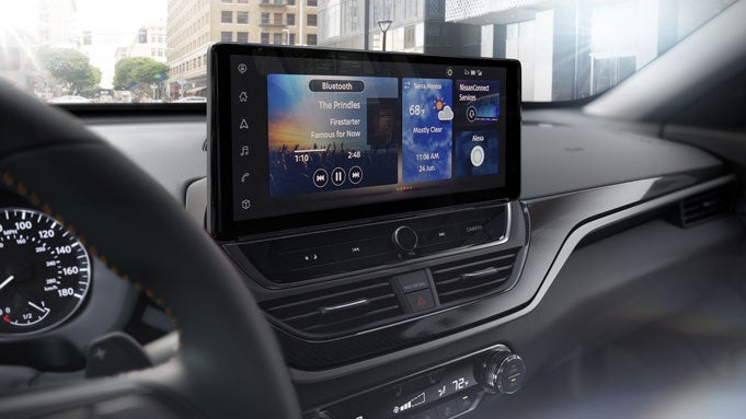 Nissan of Macomb in Clinton Township MI