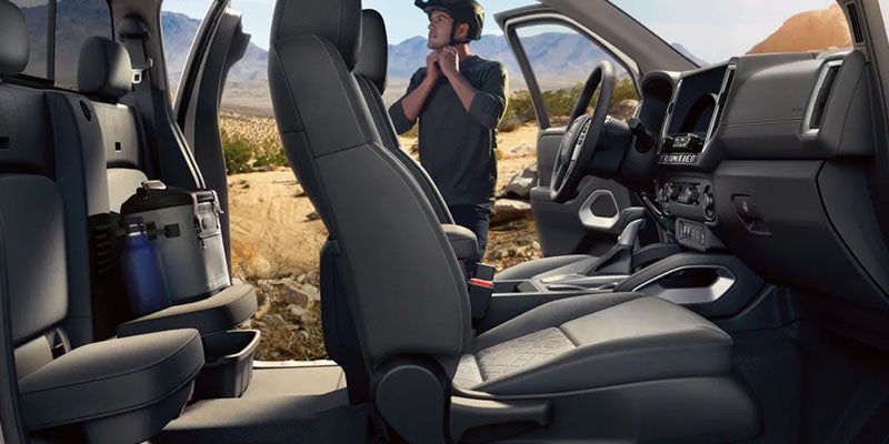 2025 Nissan Frontier® interior